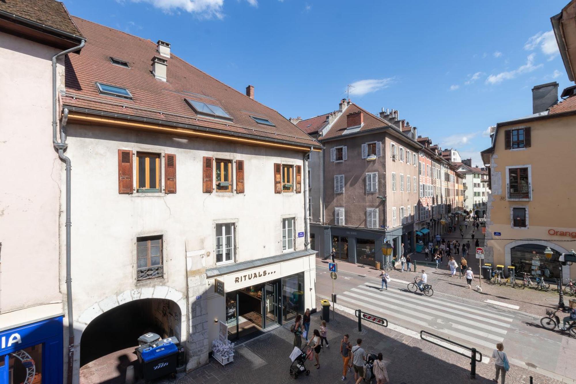 Cabana & Le Cocon Annecy Centre - Proche Gare Et Lac Экстерьер фото